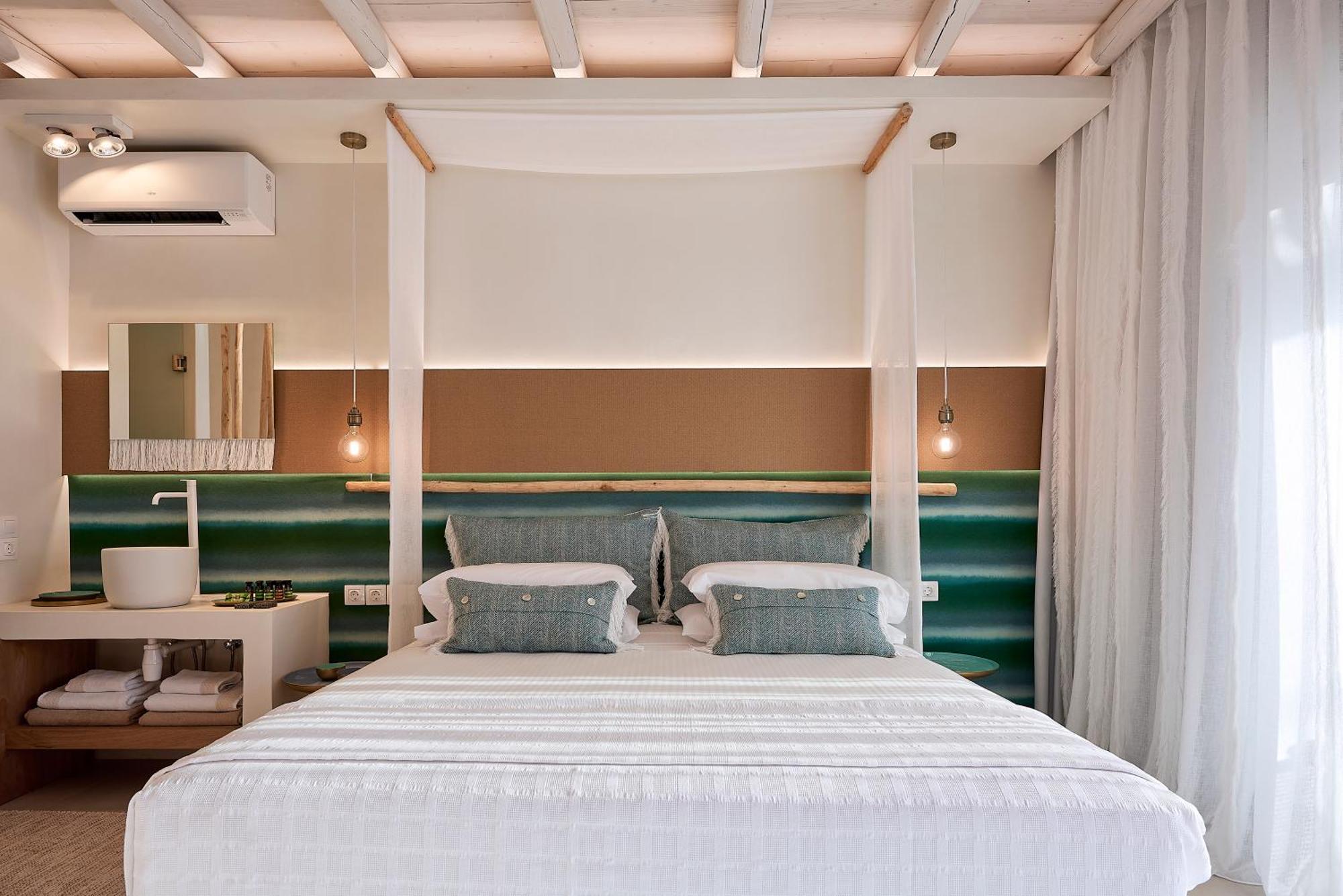 Artemis Seaside Resort Paliochori Room photo