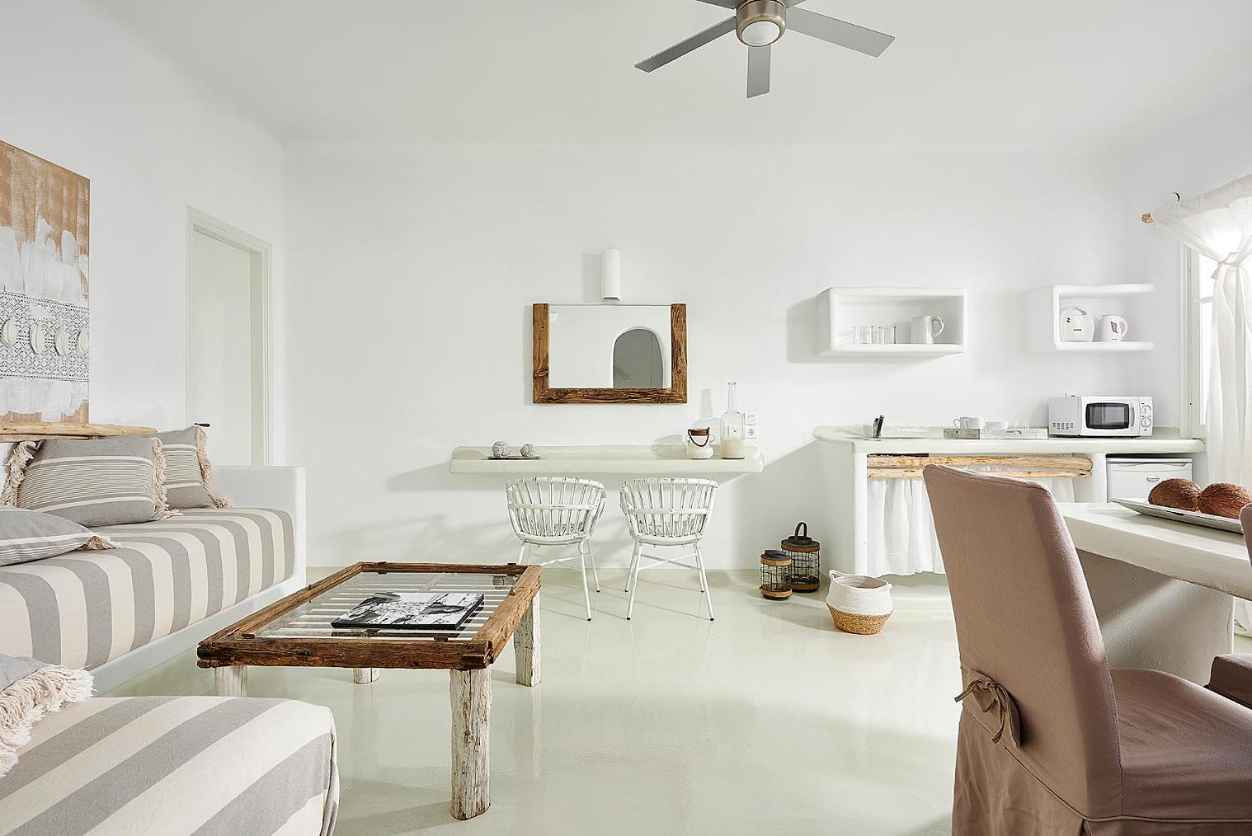 Artemis Seaside Resort Paliochori Room photo